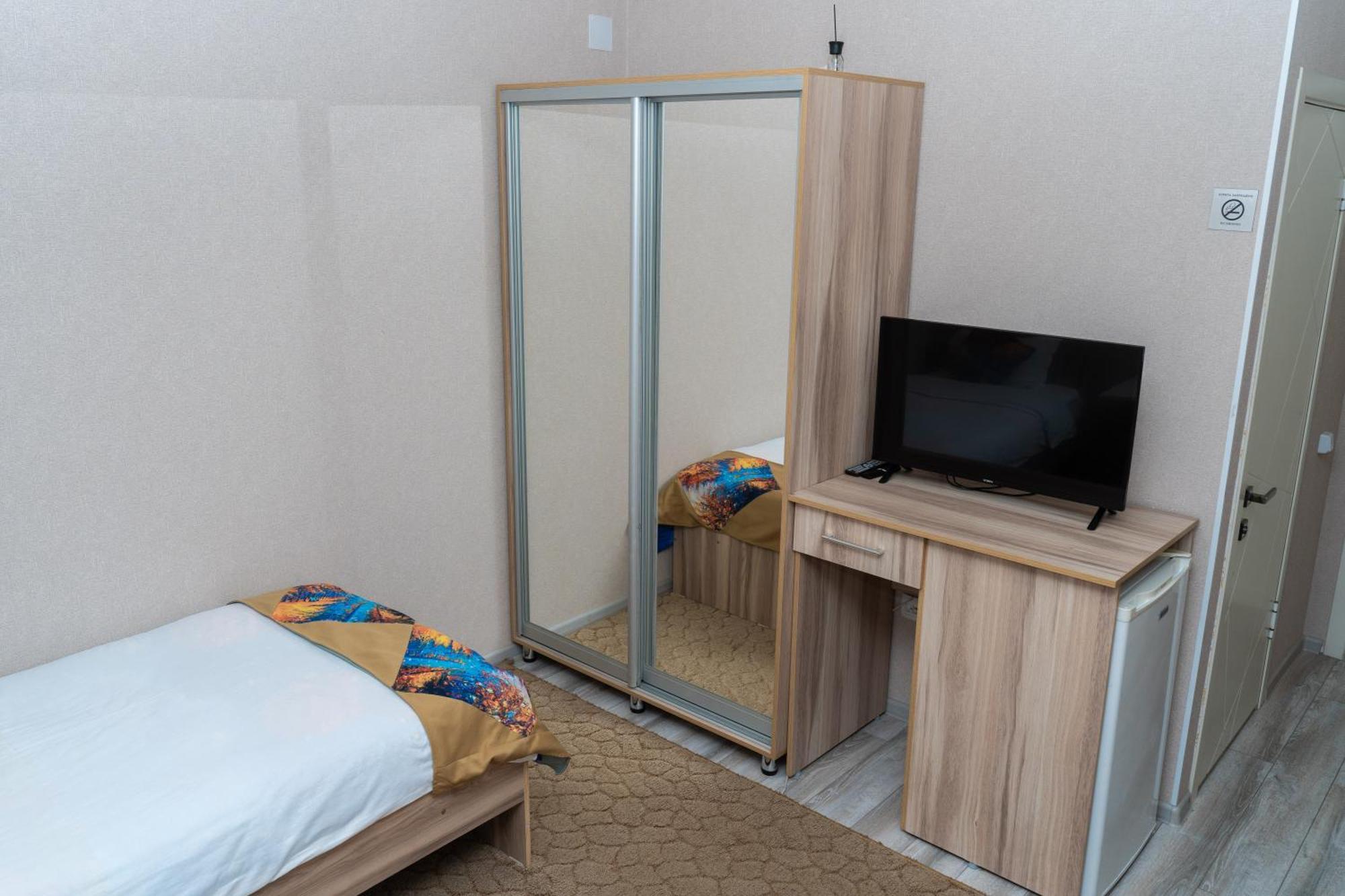 Cube House Osh Hotel Exterior foto