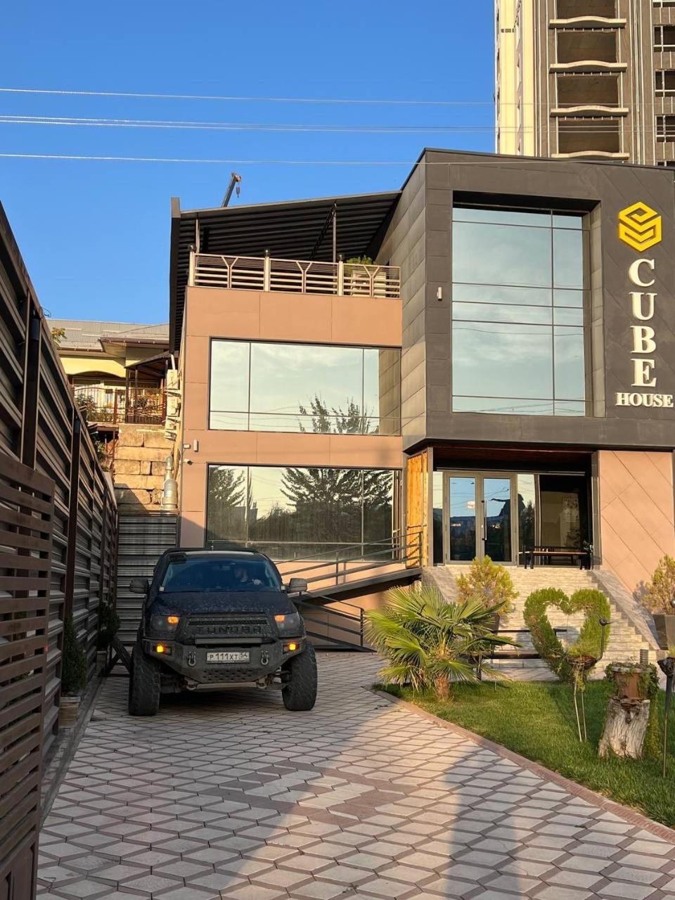 Cube House Osh Hotel Exterior foto
